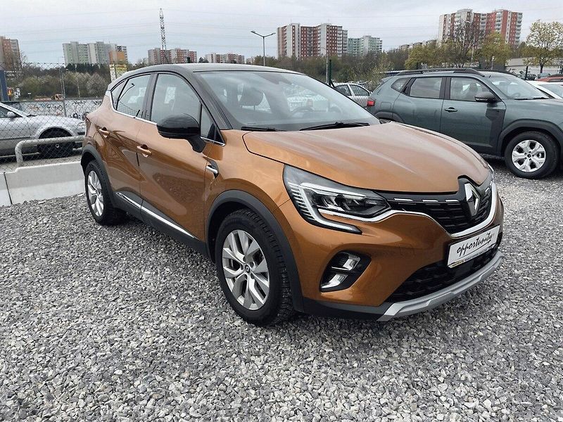 Renault Captur (2023) 1.0 TCe,67kW,Intens,1.Maj,ČR - fotka 2 z 32