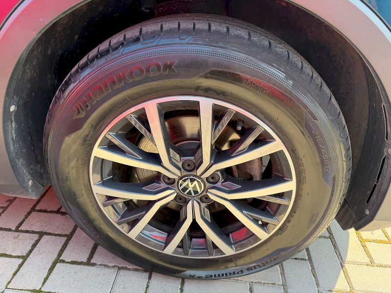 Volkswagen Tiguan (2021) 1.5 TSI 110kW LIFE - fotka 34 z 35