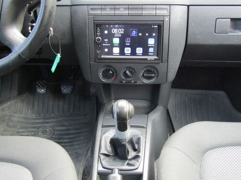 Škoda Fabia (2008) 1.2 47kW BEZ KOROZE - fotka 16 z 32