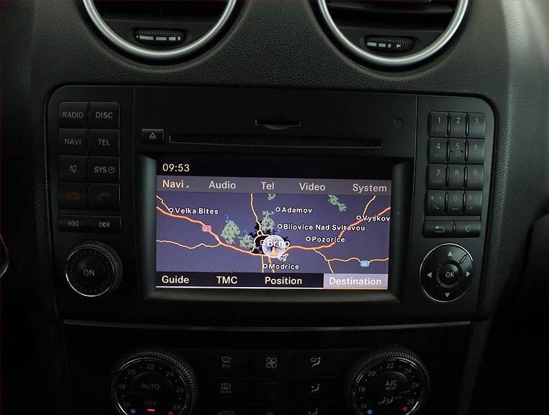 Mercedes-Benz Třídy M (2010) ML 300 CDI, 4X4, Automat - fotka 12 z 17