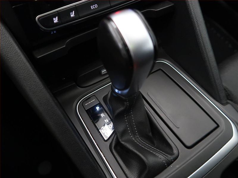 Renault Talisman (2017) 1.6 dCi, Automat, Kůže, Navi - fotka 13 z 16