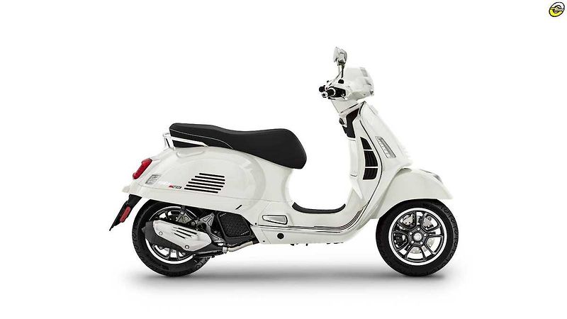 Vespa GTS 125 Super (2026) E5+ - fotka 3 z 16