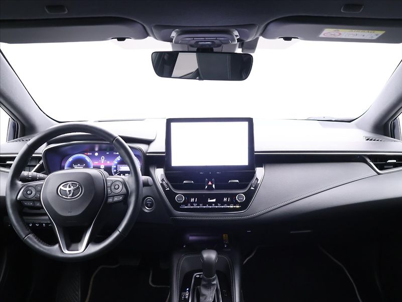 Toyota Corolla 2,0 HEV Executive Sport CZ DPH - fotka 31 z 38
