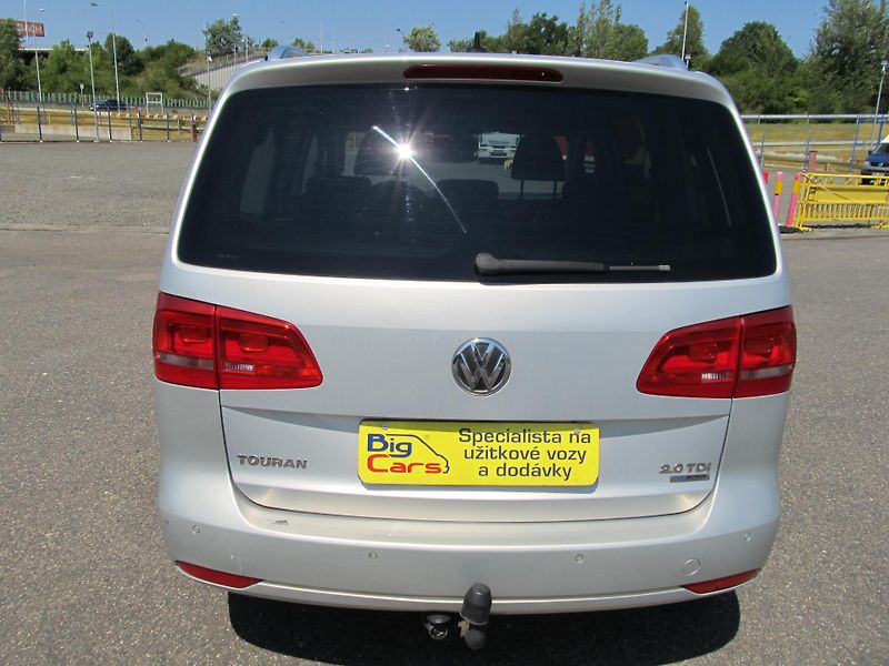 Volkswagen Touran (2011) 2.0TDI 7 míst  - fotka 34 z 60