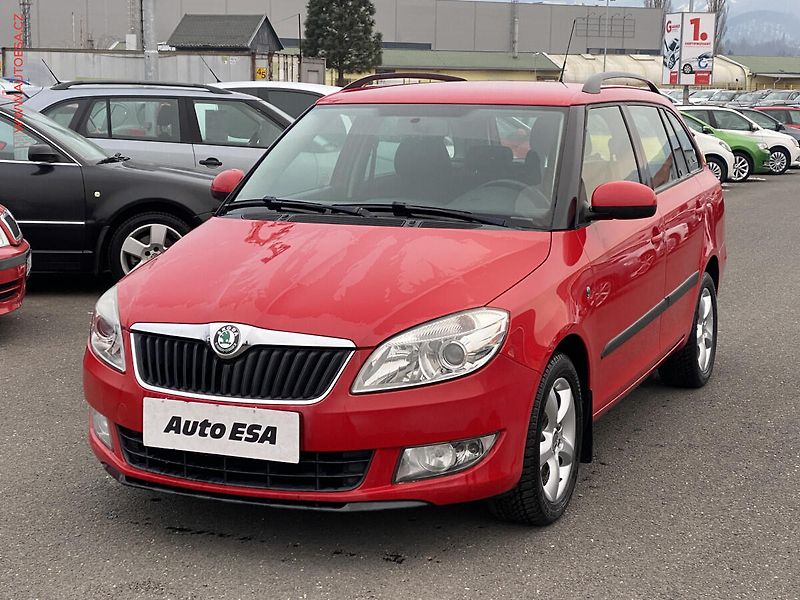 Škoda Fabia (2010) 1.2 TSI, ČR, STK9/27 - fotka 3 z 18