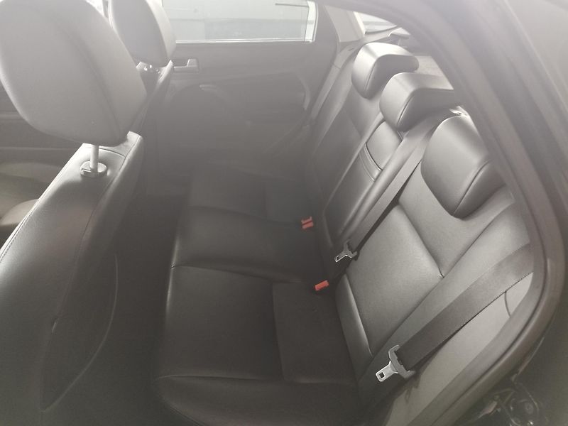 Ford Focus (2006) 2,0i,107KW,AUTOMAT,XEN,ALU,NAV - fotka 15 z 36