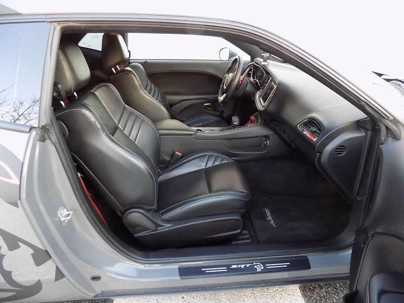 Dodge Challenger (2018) 6.2/V8/HELLCAT/SRT/Větr.sed/ČR - fotka 13 z 39