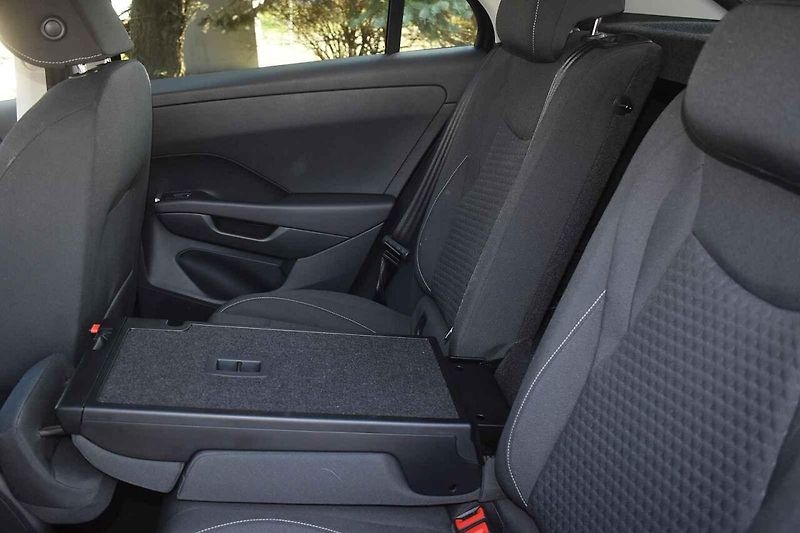 Volkswagen T-Roc je výborně jezdící menší rodinné SUV.