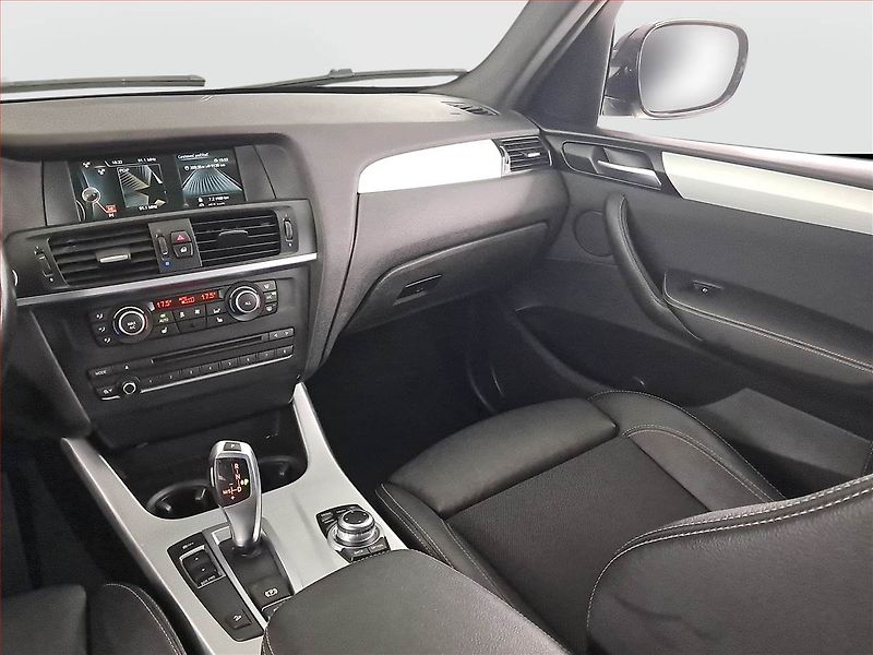 BMW X3 (2013) M Sport xDrive20d, 4X4 - fotka 8 z 19