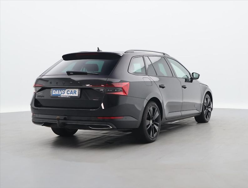 Škoda Superb 2.0 TDI 147kW DSG CZ Sportline - fotka 7 z 32