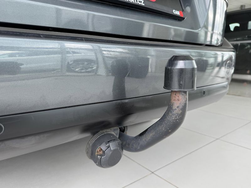 Citroën Grand C4 Picasso 2,0HDi AUT*Masáže*REZERVACE! - fotka 35 z 37