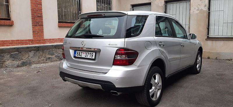 Mercedes-Benz Třídy M (2007) M320CDI 4M NAVI-KUŽE-ALCANTARA - fotka 13 z 42