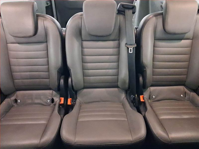 Ford Tourneo Custom (2019) Titanium 2.0 EcoBlue, ČR, DPH - fotka 10 z 23