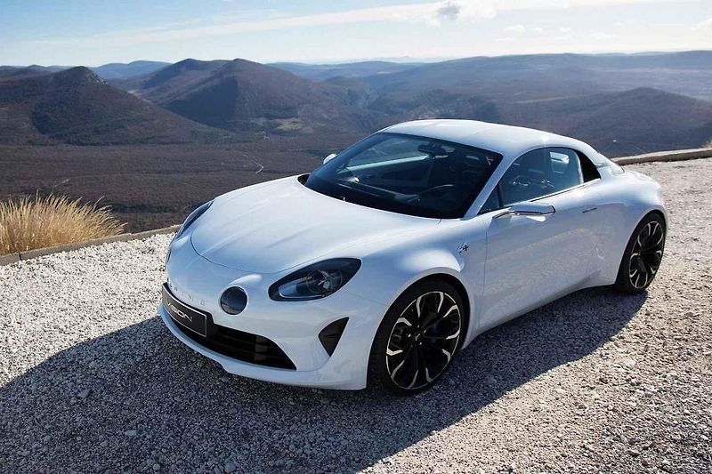 Upoutávka na Alpine A120.