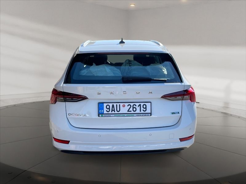 Škoda Octavia 1,5 e-TEC 110 Style AT - fotka 5 z 11