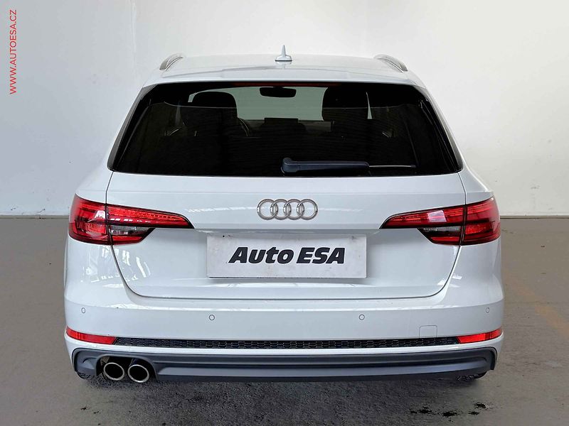 Audi A4 (2017) 3.0 TDi, S-line, AT, navi - fotka 5 z 18
