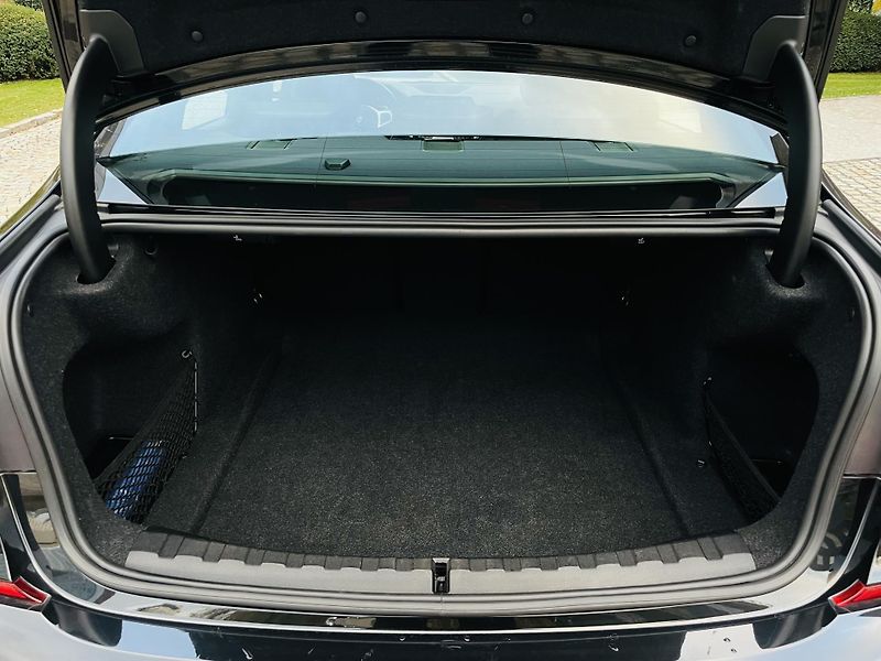 BMW Řada 3 320d XDRIVE M-PAKET VÝHŘEV - fotka 23 z 59