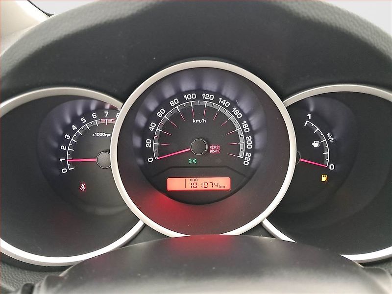 Kia Venga (2010) 1.4 CVVT, ČR,1.maj, Serv.kniha - fotka 11 z 16
