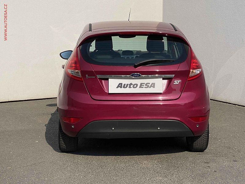 Ford Fiesta (2009) 1.4i, AC, park.asist - fotka 5 z 16