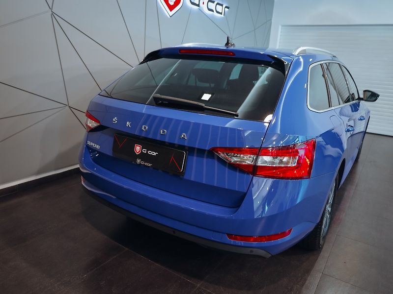 Škoda Superb 2.0 TDI 147kW Style DSG - fotka 5 z 24
