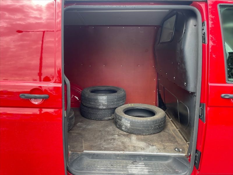 Volkswagen Transporter 2,0 TDI 110 4M - fotka 8 z 11