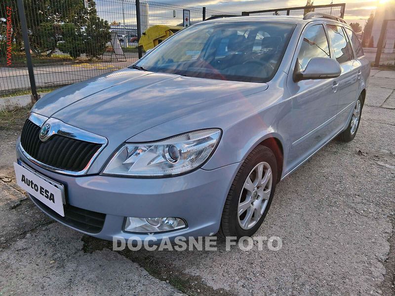Škoda Octavia (2009) 1.6 TDi, 1.maj - fotka 1 z 3