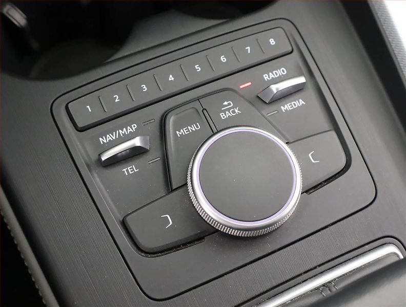 Audi A4 (2019) 40 TDI, Automat, Serv.kniha - fotka 19 z 23