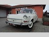 Škoda 1000 MB. „Embéčko“ je už československou legendou nižší střední třídy. Jeho elegantní design byl oblíbený tehdy v šedesátých letech a je oblíbený i dnes. Tento kus je navíc první modelový ročník z roku 1964.