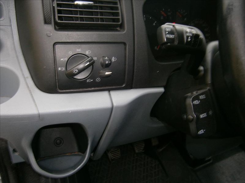 Ford Transit 2,2 TDCI KLIMA 9 MÍST - fotka 14 z 19