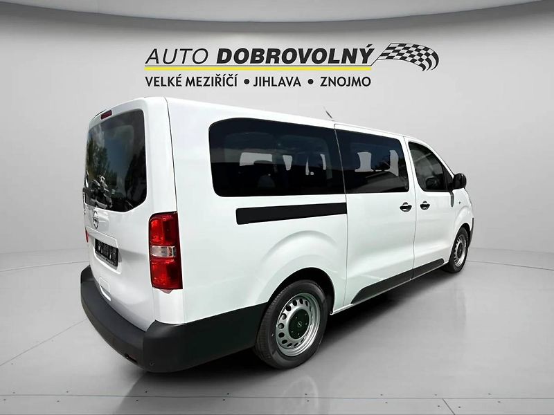 Opel Vivaro (2026) L2 (L) Combi 2.2 CDTi 180k AT8 - fotka 8 z 25