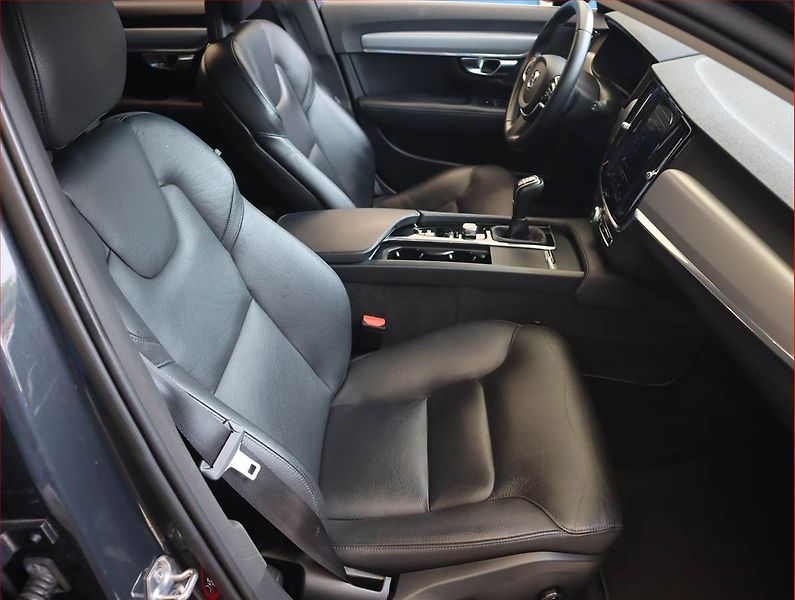 Volvo V90 (2018) D3, Serv.kniha, Kůže, Navi - fotka 9 z 21