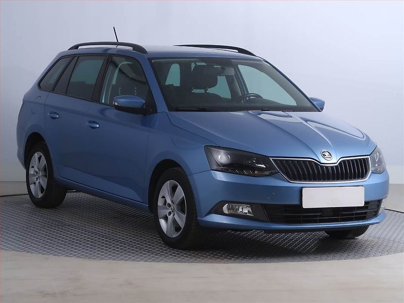 Škoda Fabia (2016) 1.2 TSI, Park. senzory - fotografie inzerátu