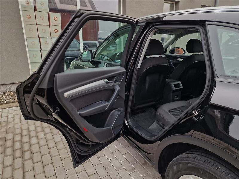 Audi Q5 40 TDI Quattro S Tronic,1.Maj - fotka 18 z 50