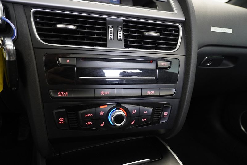 Audi A5 2.0 TFSI 155kW QUATTRO KABIRO - fotka 23 z 30