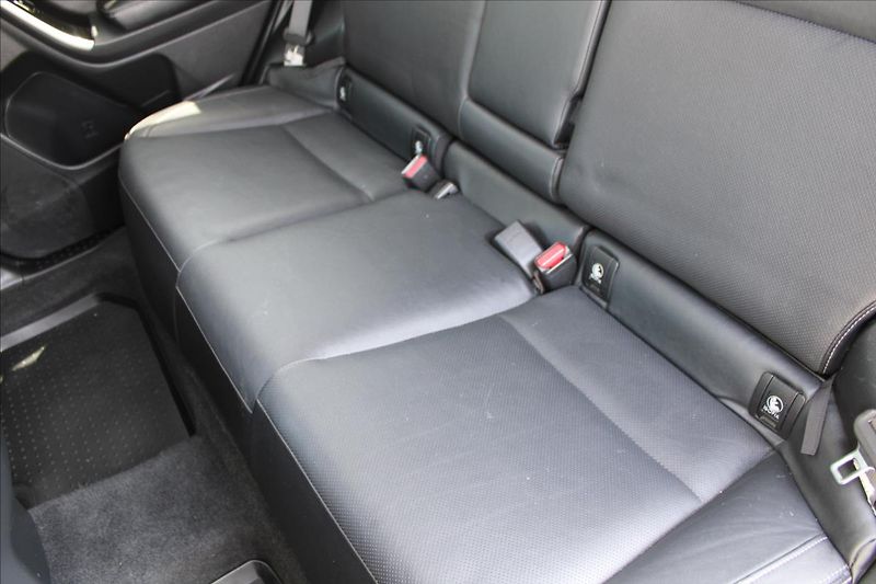 Subaru Forester 2,0 XT  ČR,AUTOMAT,4x4,TAŽNÉ - fotka 27 z 35