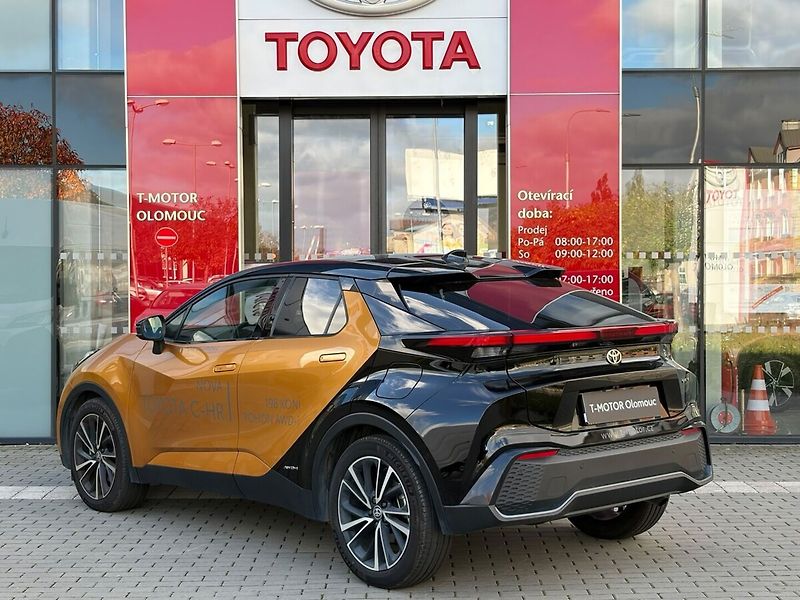Toyota C-HR 2.0L HEV (4x4)  Executive Prem - fotka 2 z 21