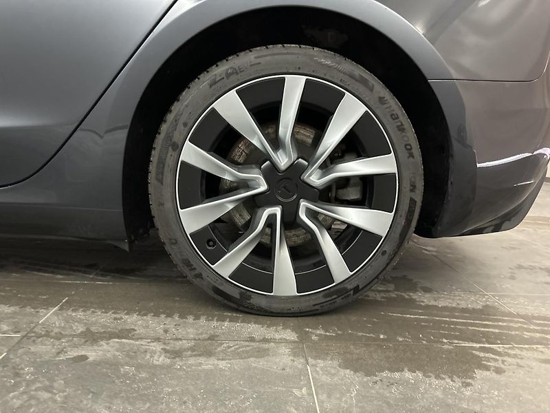 Tesla Model 3 LONG RANGE DUAL MOTOR SOH 93,5 - fotka 9 z 12