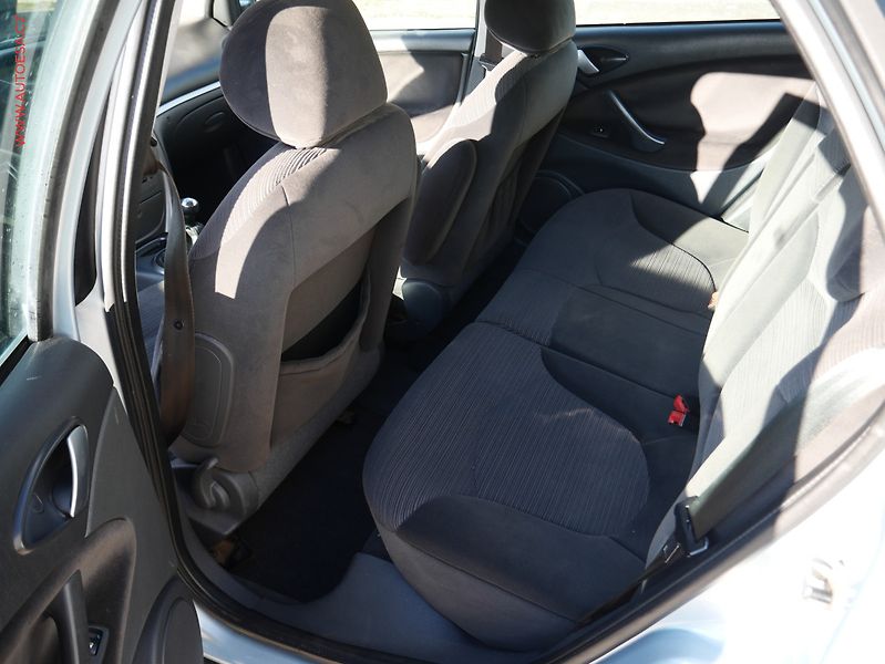 Citroën C5 (2007) 1.6 HDi, ČR, autoAC - fotka 10 z 19