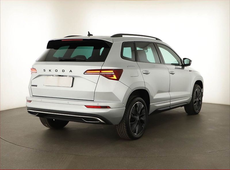 Škoda Karoq (2025) 1.5 TSI, Sportline, DSG - fotka 5 z 20