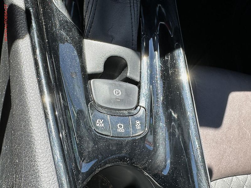 Toyota C-HR (2018) 1.8i, 2.maj,ČR, AT, LED - fotka 15 z 18
