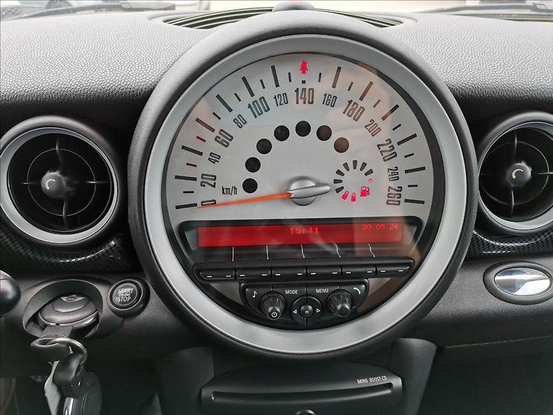 Mini Cooper S 1,6 135kW - fotka 12 z 12