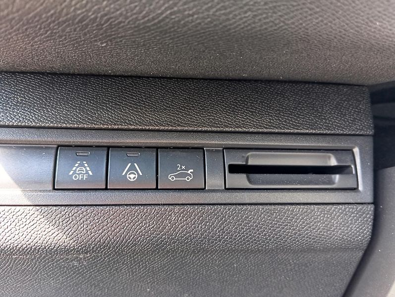 Peugeot 5008 (2021) GT BlueHDi 180 S&S EAT8 - fotka 16 z 26