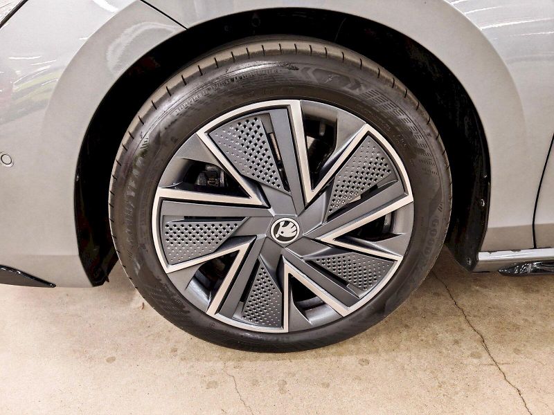 Škoda Superb (2025) Combi 2.0 TSI 195 kW DSG 4x4 S - fotka 36 z 36