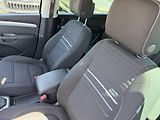 Volkswagen Sharan (2015) 2.0TDI 103kW DSG 7M EL. DVĚŘE - náhled 33