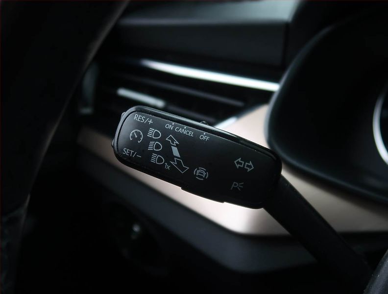 Škoda Scala (2020) Style 1.0 TSI, Tempomat - fotka 15 z 20