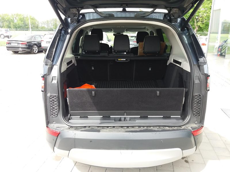 Land Rover Discovery 3.0D HSE Sd6,1.ČR,DPH !!! - fotka 7 z 22