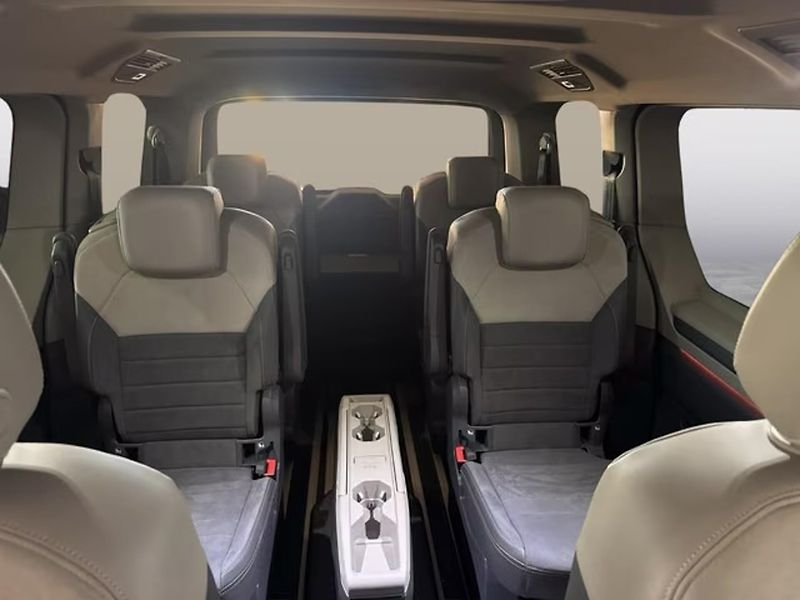 Volkswagen Multivan eHybrid 4M Style 360 DCC Taž - fotka 8 z 12