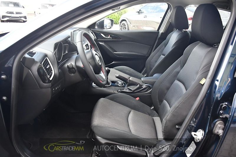 Mazda 3 2.0 SkyActiv-G120  - fotka 10 z 47