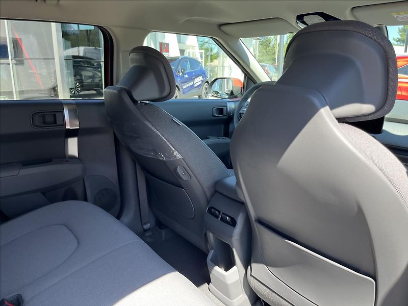 Kia EV3 (2026) 150 KW + 81,4 KWH V2L  EARTH - fotka 15 z 24