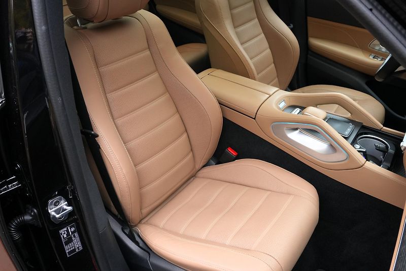 Mercedes-Benz GLS 450d, ČR, Webasto,AMG Premium+ - fotka 33 z 34